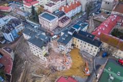 burzenie budynku przy Staszica 16 - foto z drona